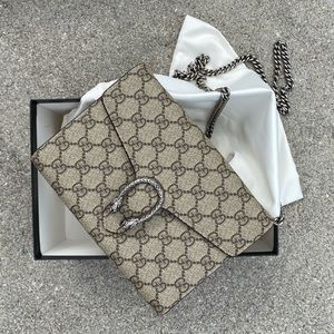 Gucci Dionysus GG Supreme Mini Chain Bag
